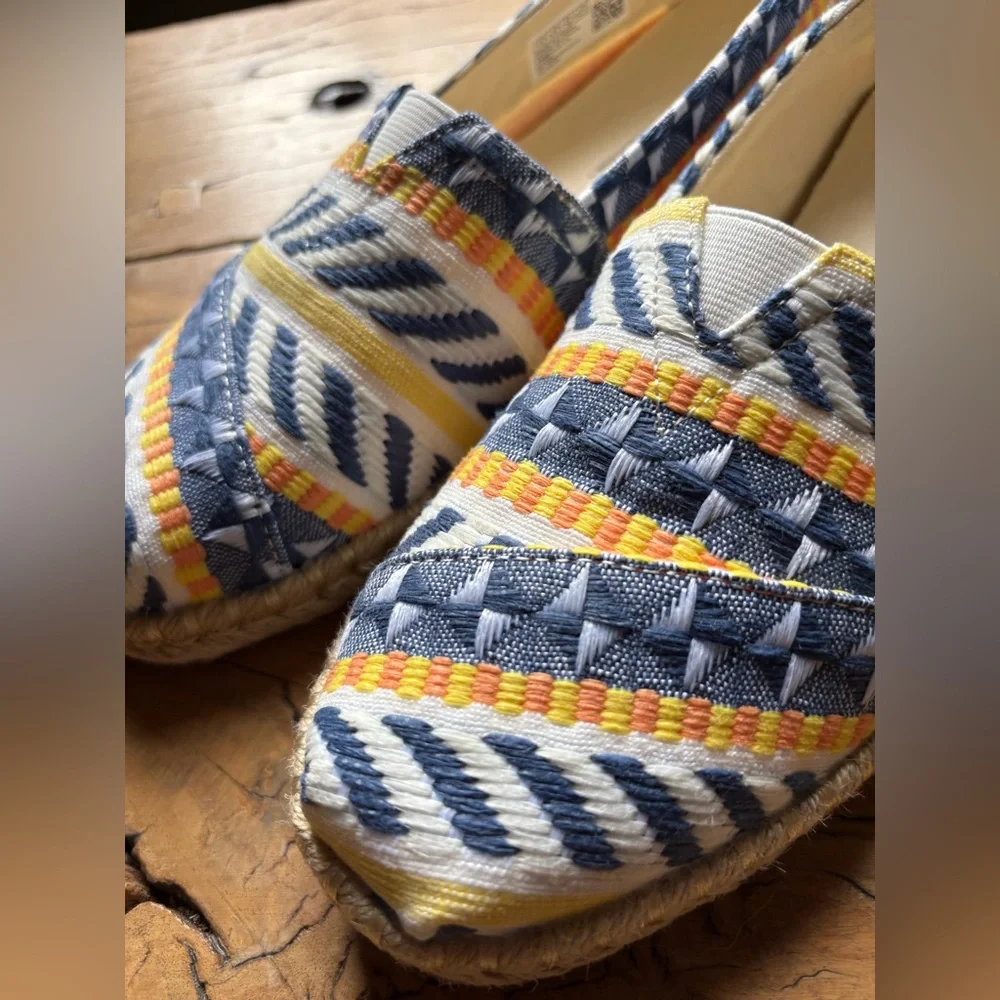 TOMS Alpargata Rope Global Jacquard Geometric Patterned Slip-Ons NEW IN BOX - Picture 7 of 10